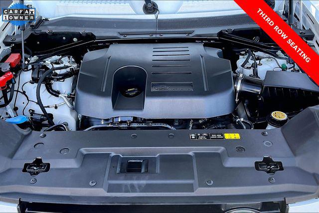 2024 Land Rover Defender 130 P400 X-Dynamic SE