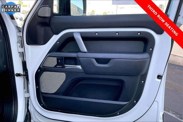 2024 Land Rover Defender 130 P400 X-Dynamic SE