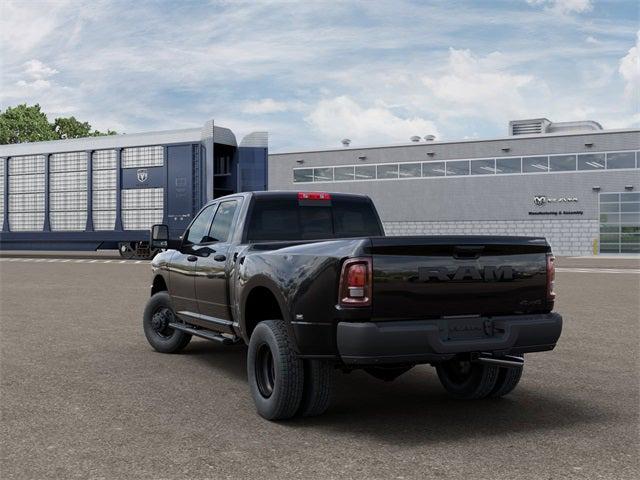 2026 RAM Ram 3500 RAM 3500 TRADESMAN CREW CAB 4X4 8 BOX