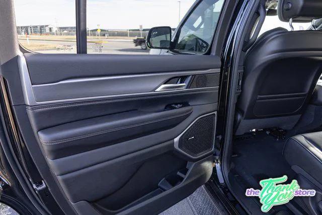 2026 Jeep Grand Wagoneer Limited Altitude 4x4