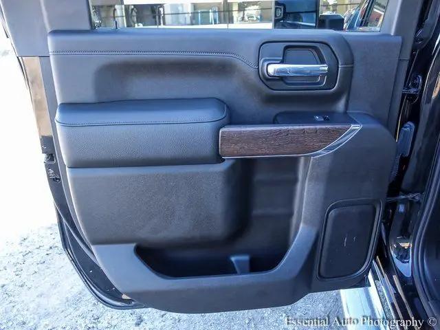 2022 GMC Sierra 2500HD 4WD Crew Cab Standard Bed Denali