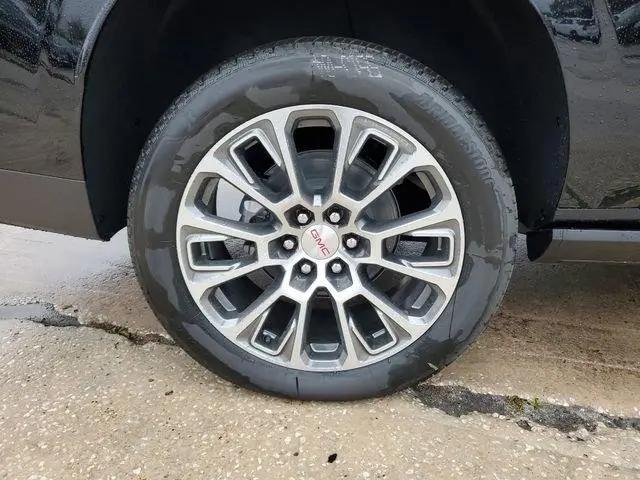 2026 GMC Yukon XL 4WD Denali