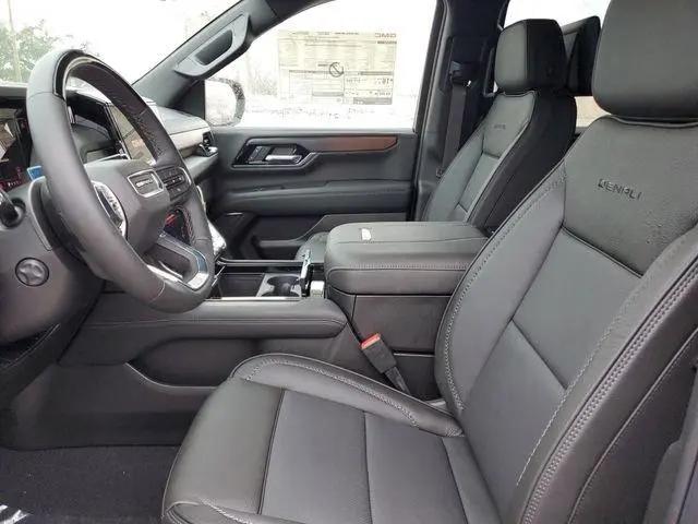 2026 GMC Yukon XL 4WD Denali