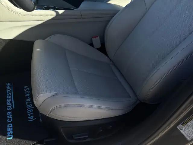 2023 Genesis G70 2.0T AWD