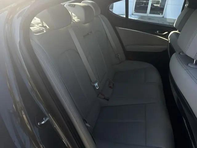 2023 Genesis G70 2.0T AWD