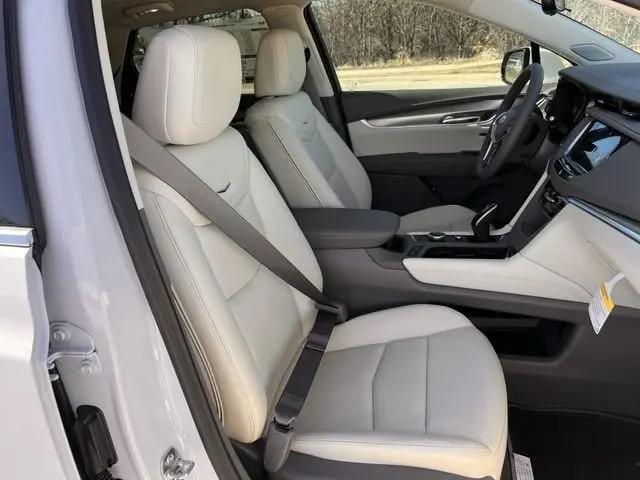 2026 Cadillac XT5 Premium Luxury FWD