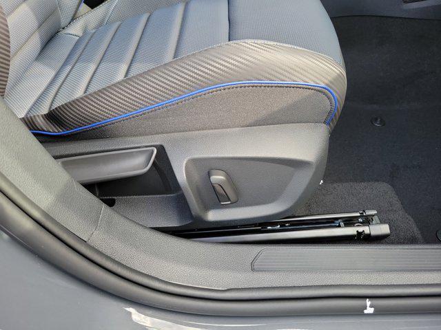 2026 Volkswagen Golf R 2.0T
