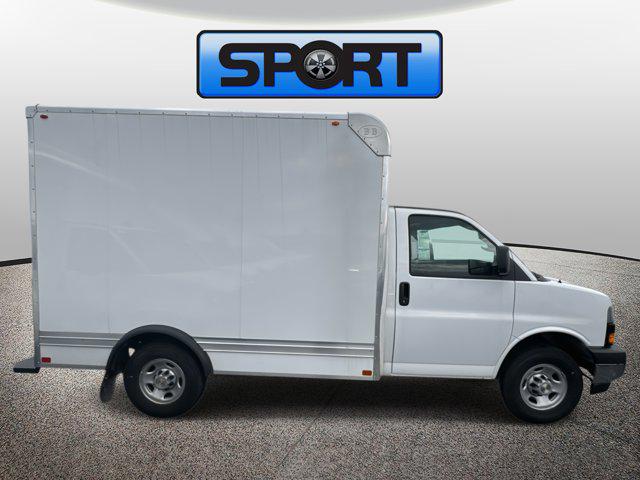 2025 Chevrolet Express Cutaway Work Van