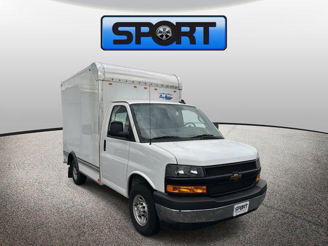 2025 Chevrolet Express Cutaway Work Van