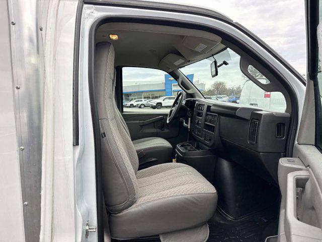 2025 Chevrolet Express Cutaway Work Van