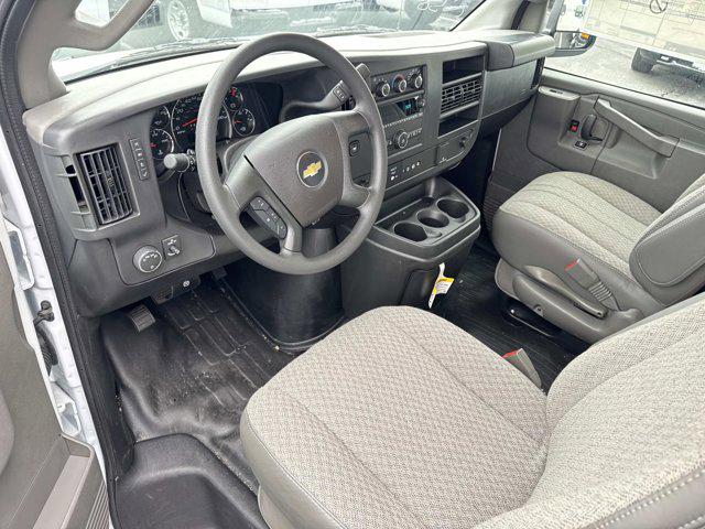 2025 Chevrolet Express Cutaway Work Van