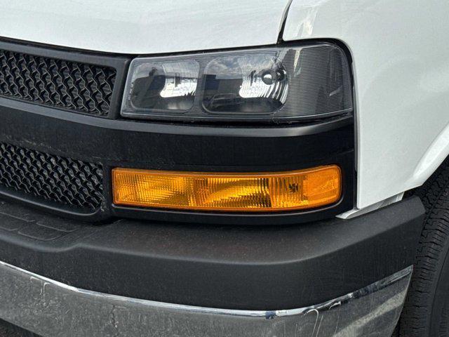 2025 Chevrolet Express Cutaway Work Van