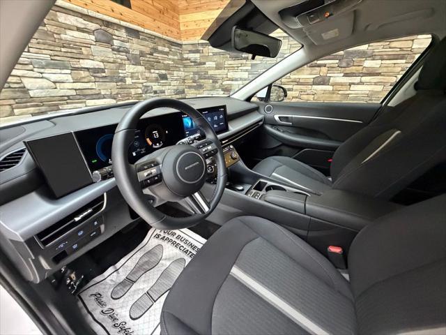 2025 Hyundai Sonata Hybrid SEL