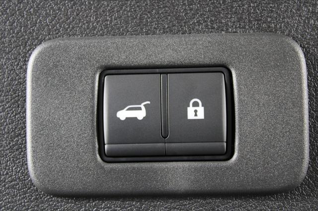 2026 Nissan LEAF PLATINUM+