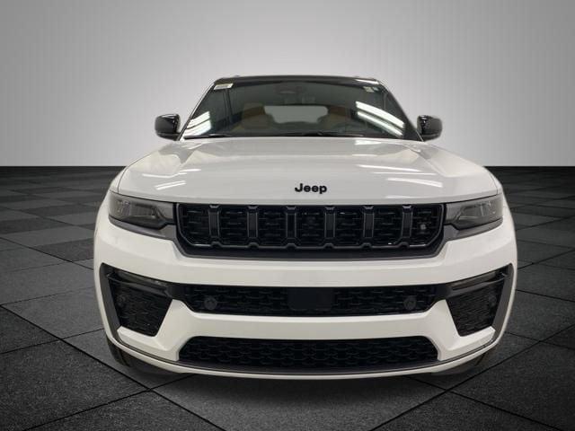 2026 Jeep Grand Cherokee GRAND CHEROKEE SUMMIT 4X4