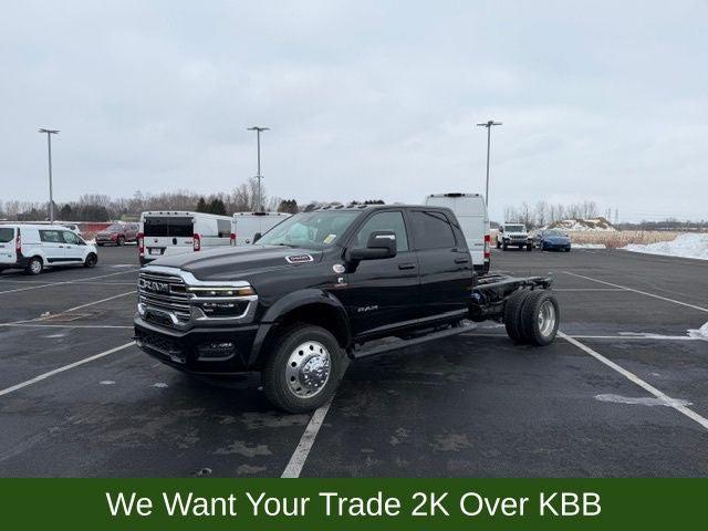 2026 RAM Ram 5500 Chassis Cab RAM 5500 BIG HORN CHASSIS CREW CAB 4X4 60 CA