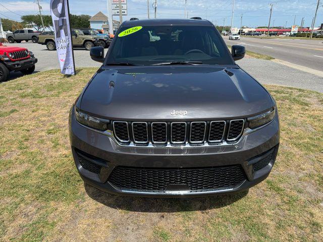 2026 Jeep Grand Cherokee GRAND CHEROKEE LAREDO X 4X4