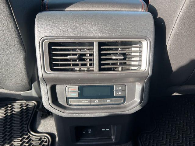 2026 Volkswagen Atlas Peak Edition