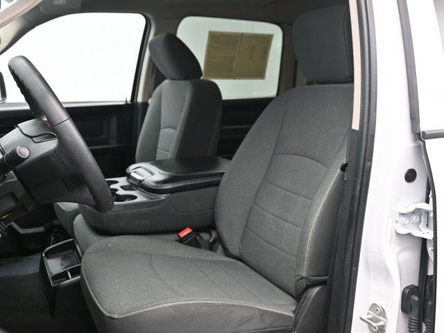 2024 Ram 1500 Classic Tradesman Crew Cab 4x4 6'4" Box