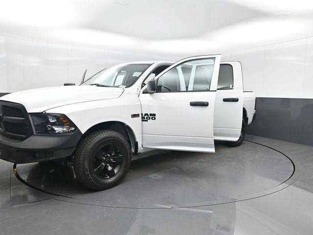 2024 Ram 1500 Classic Tradesman Crew Cab 4x4 6'4" Box
