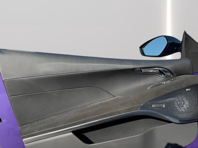 2026 Lotus Emira - Photo 32