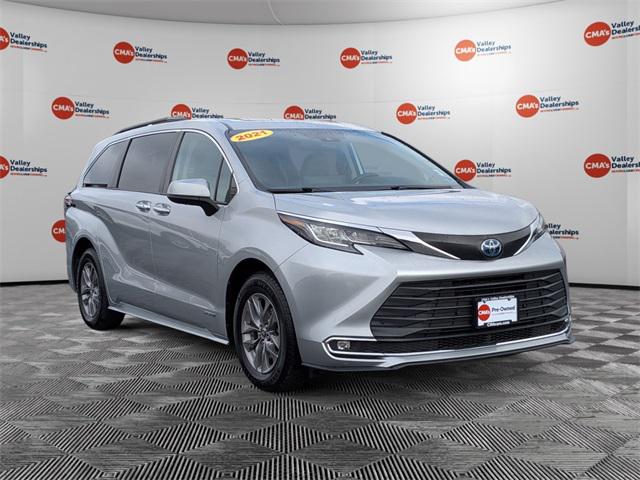 2021 Toyota Sienna XLE