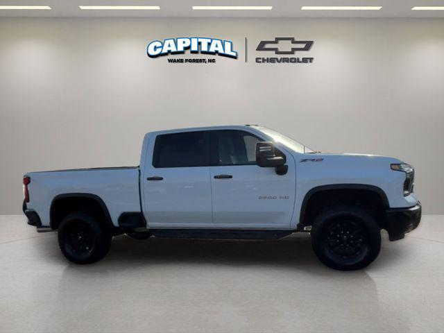 2025 Chevrolet Silverado 2500HD 4WD Crew Cab Standard Bed ZR2