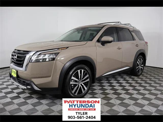2023 Nissan Pathfinder Platinum FWD