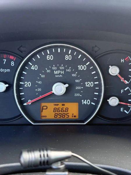 2009 Kia Rondo LX
