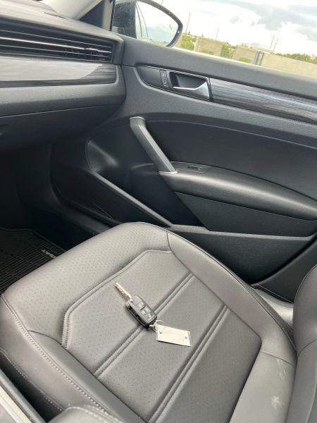 2020 Volkswagen Passat 2.0T R-Line