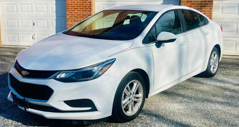 2018 Chevrolet Cruze LT Auto for sale in Greenwood, IN