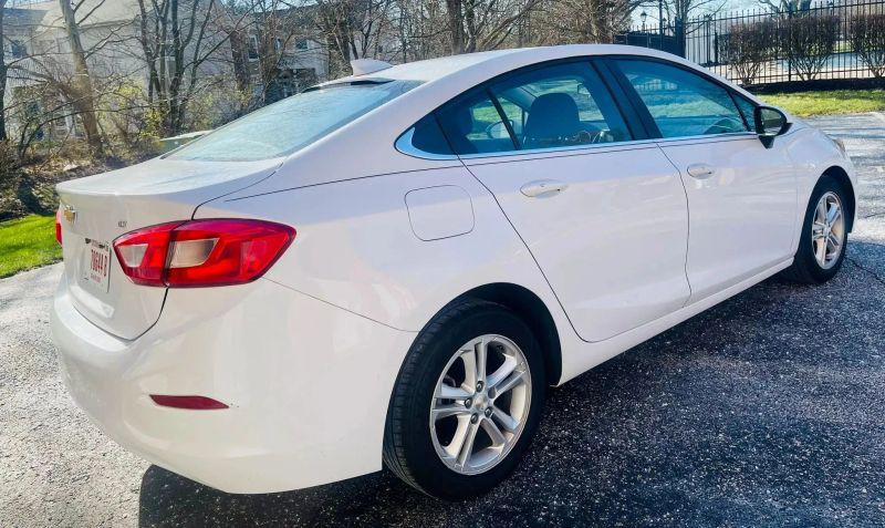 2018 Chevrolet Cruze LT Auto