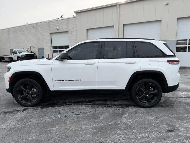 2023 Jeep Grand Cherokee Limited 4x4 2023 Jeep Grand Cherokee Limited 4x4