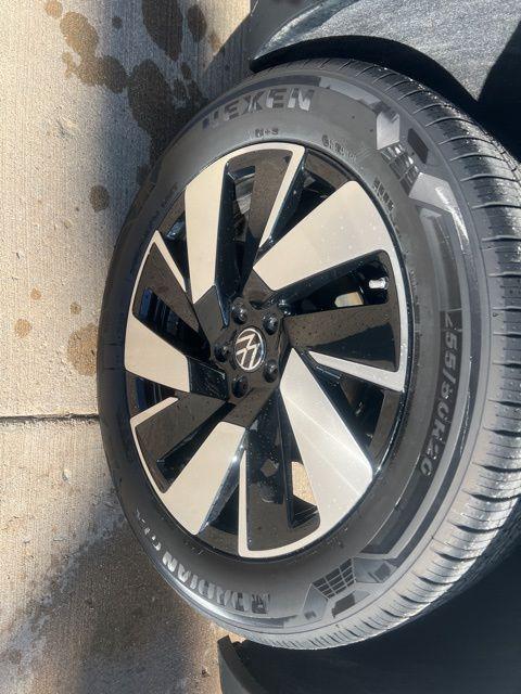 2026 Volkswagen Atlas Cross Sport SEL