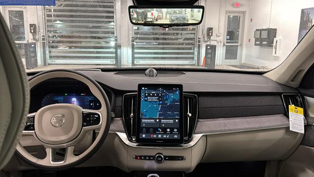 2026 Volvo XC90 Ultra, B6 AWD Gas (mild hybrid), Gasoline, Bright, 7 Seats