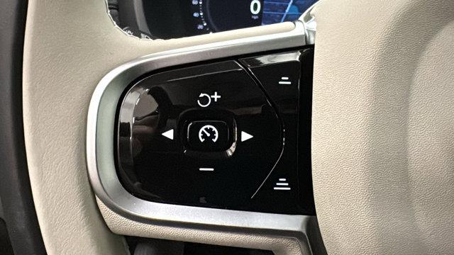 2026 Volvo XC90 Ultra, B6 AWD Gas (mild hybrid), Gasoline, Bright, 7 Seats
