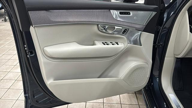 2026 Volvo XC90 Ultra, B6 AWD Gas (mild hybrid), Gasoline, Bright, 7 Seats