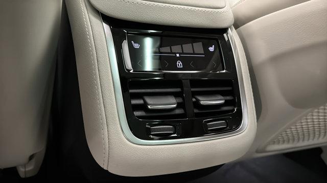 2026 Volvo XC90 Ultra, B6 AWD Gas (mild hybrid), Gasoline, Bright, 7 Seats