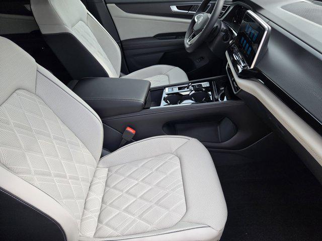 2026 Volkswagen Atlas Cross Sport SEL Premium R-Line