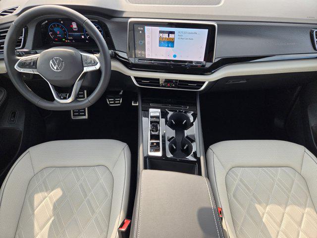 2026 Volkswagen Atlas Cross Sport SEL Premium R-Line