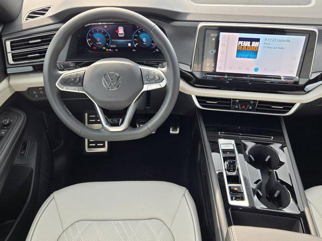 2026 Volkswagen Atlas Cross Sport SEL Premium R-Line