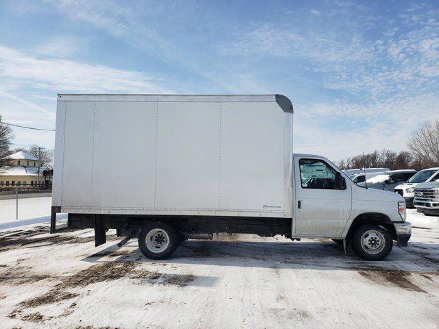 2026 Ford E-350 Cutaway BASE