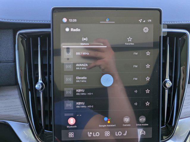 2026 Volvo XC90 Core, B6 AWD Gas (mild hybrid), Gasoline, Bright, 7 Seats