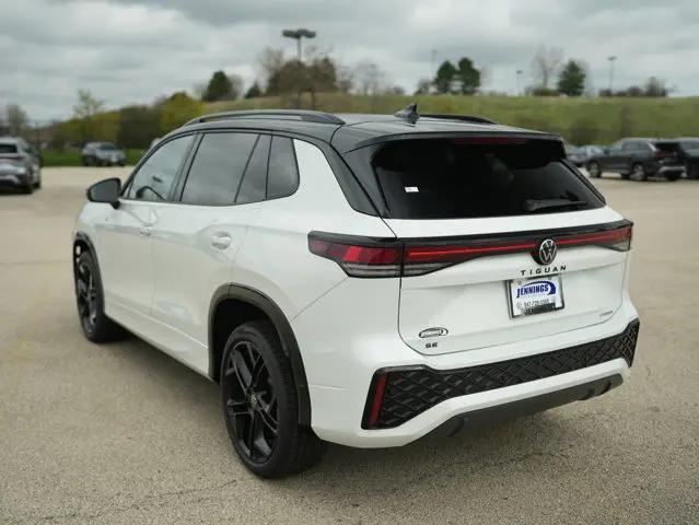 2026 Volkswagen Tiguan SE R-Line Black