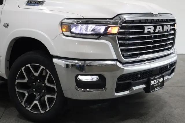 2026 Ram 1500 Laramie Crew Cab 4x4 5'7" Box