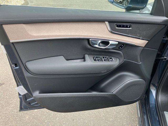2026 Volvo XC90 Plus, B5 AWD Gas (mild hybrid), Gasoline, Bright, 7 Seats