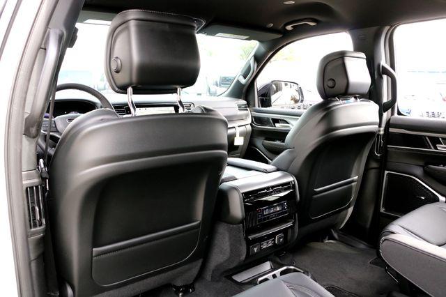 2026 Jeep Grand Wagoneer 4x4