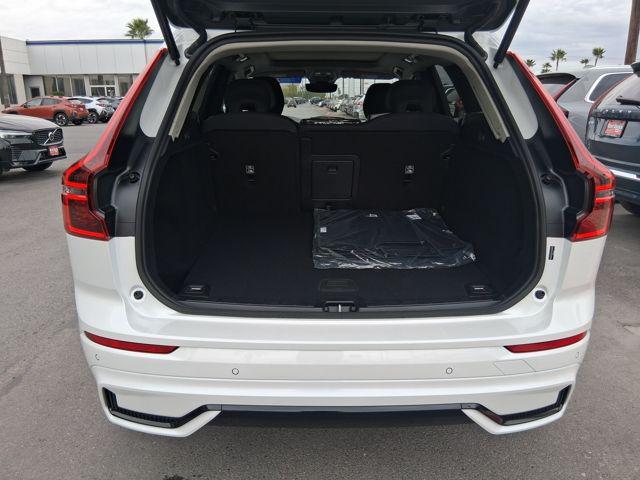 2026 Volvo XC60 B5 Core