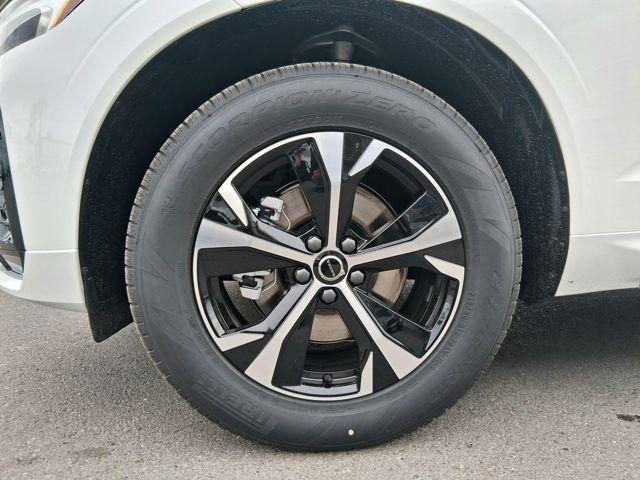 2026 Volvo XC60 B5 Core