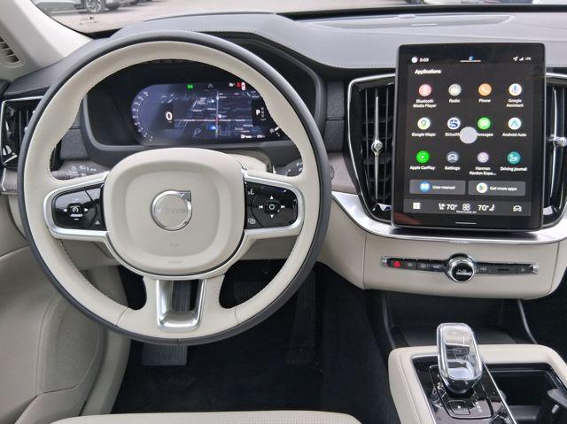 2026 Volvo XC90 Ultra, B6 AWD Gas (mild hybrid), Gasoline, Bright, 7 Seats